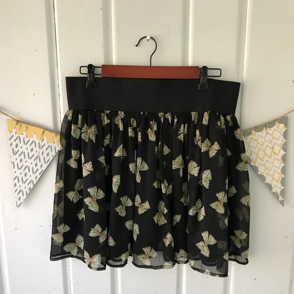 Kirra Chiffon Bow Print Skirt - Picture 1 of 7